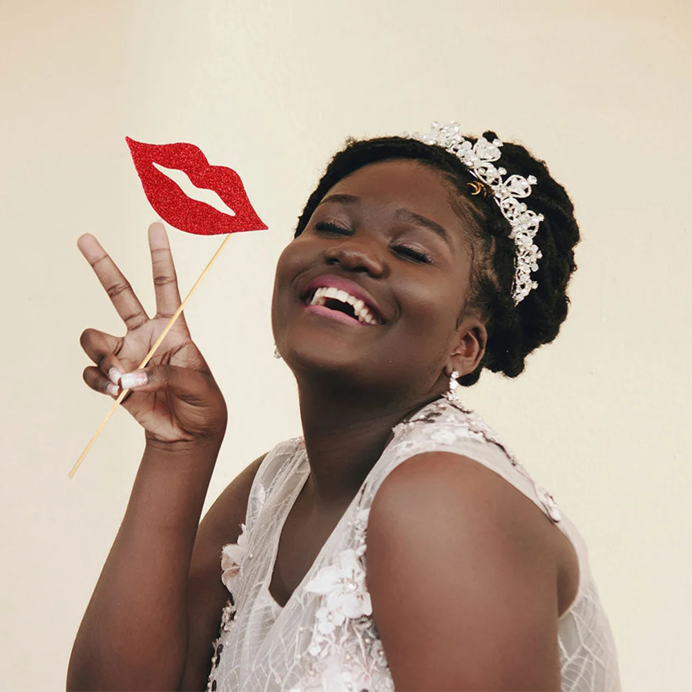 

60Pcs Lip-Shaped Photo Props Handheld Red Lips Selfie Accessories for Party Wedding Birthday Photo Booth Fun Glitter Design