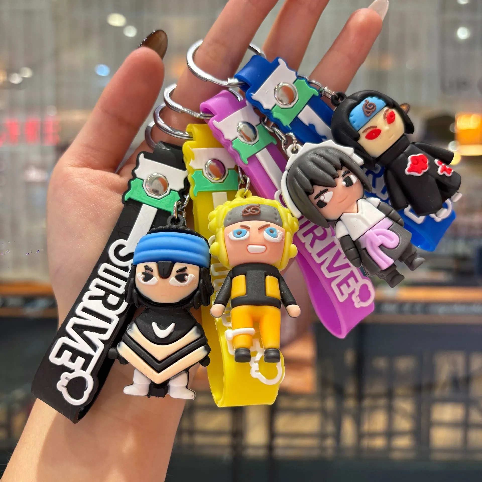 

Новый милый мультяшный брелок для ключей с разными персонажами для мужчин и женщин, аксессуар для сумки, маленький подарок на день рождения