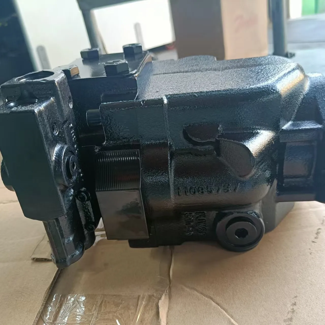 Pompe hydraulique, en stock