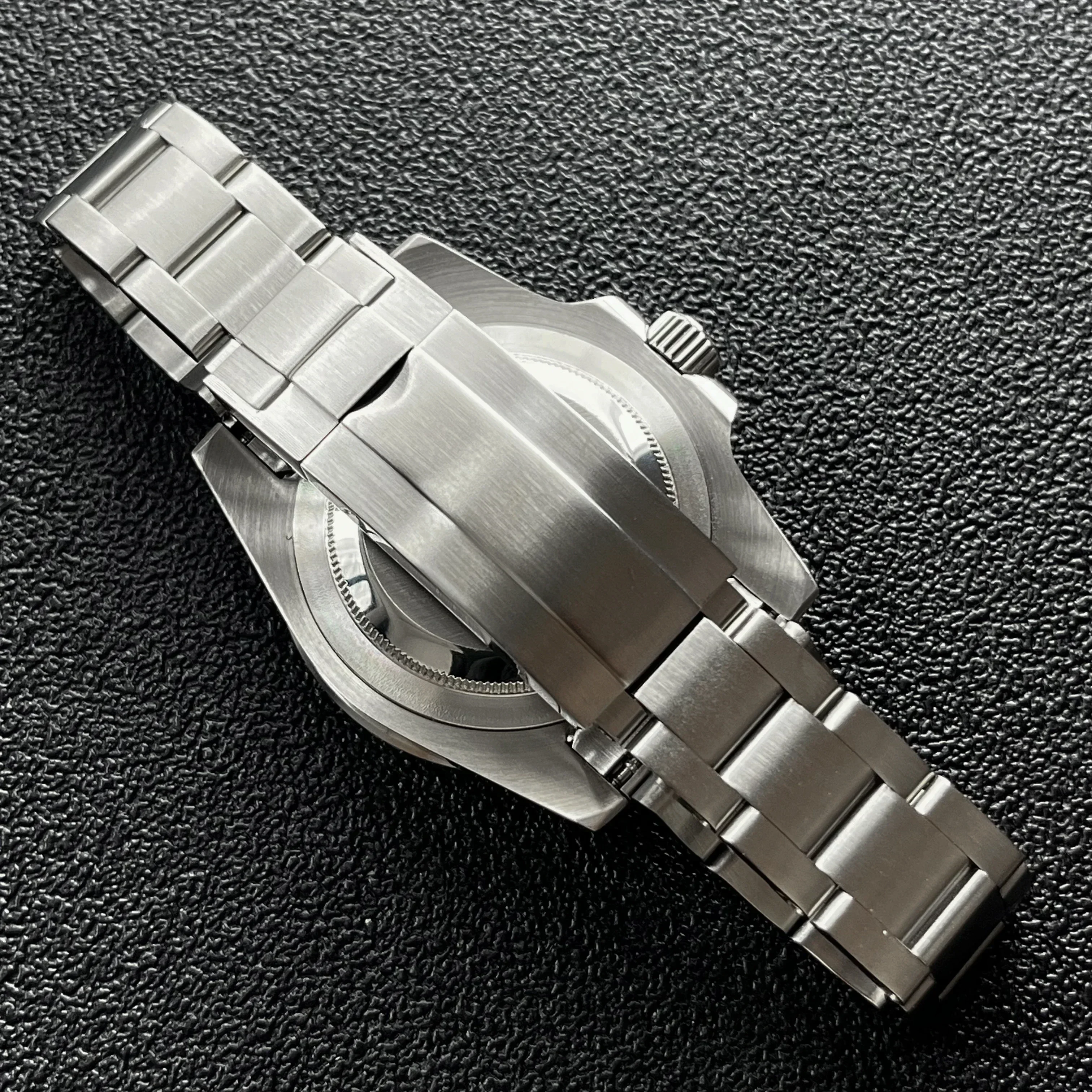 40mm S Retro Men Refined Steel Watch With Sapphire Glass Japanese NH35 NH36 Movement Green Luminous Watch Customization TOP