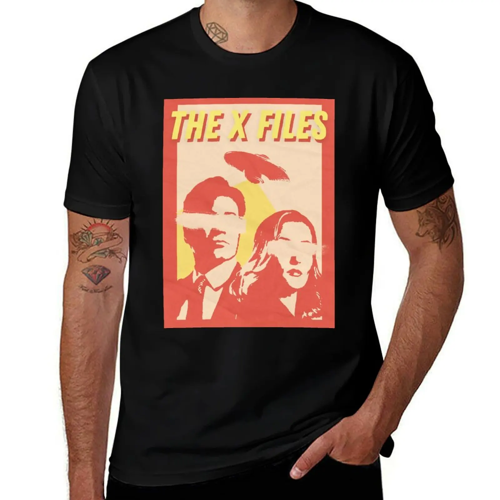 

Vintage Retro Inspired X Files Gillian Anderson David Duchovny Poster T-Shirt summer tops customs T-shirt men