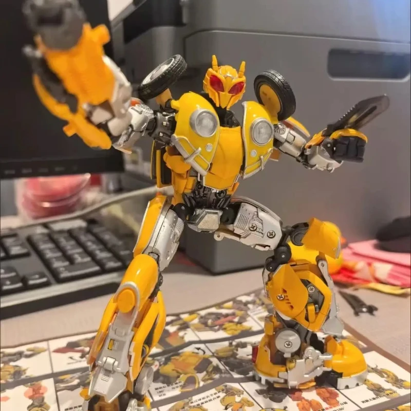 Disponibile Transcraft Giocattolo trasformabile TC-02 Beetle Bumblebee, Film Bumblebee Beetle Car Mode Action Figure Regalo