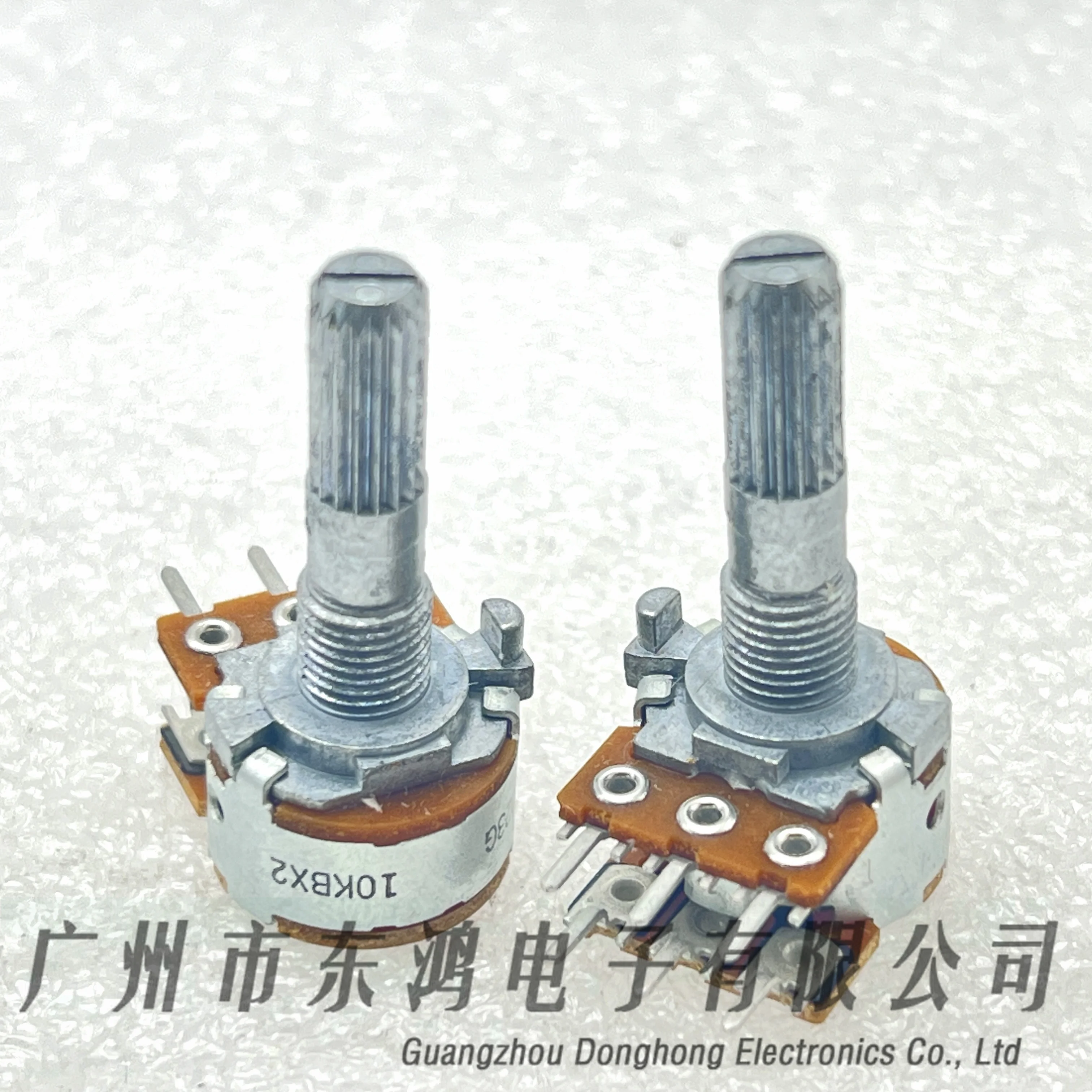1pcs Japanese RK163 mixer amplifier volume regulation B10k dual potentiometer shaft length 25mm