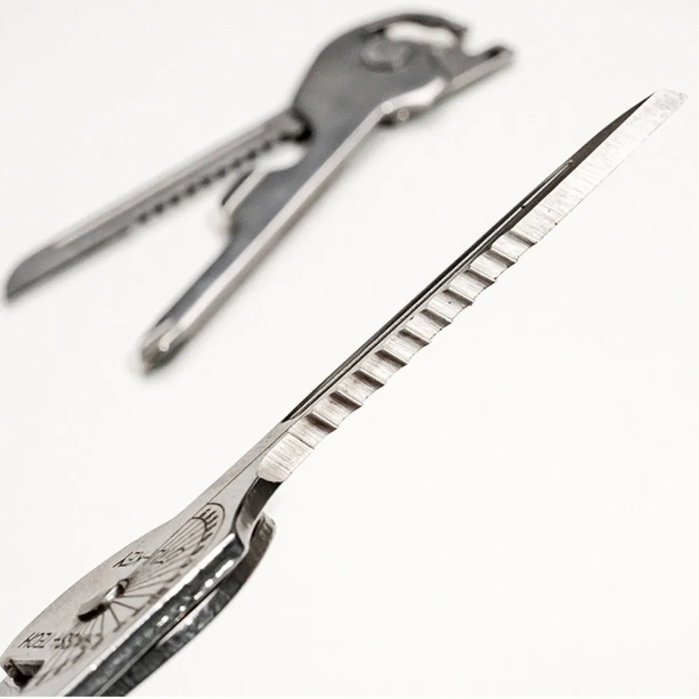 المحمولة متعددة أداة المفاتيح الفولاذ المقاوم للصدأ 8 في 1 التخييم متعددة الوظائف المفاتيح للطي متعددة الوظائف تصميم فتاحة الزجاجات