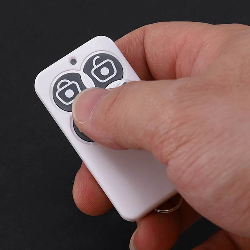 Telecomando Rc22 a quattro pulsanti Telecomando universale wireless 100M Telecomando per ingresso senza chiave con frequenza 433