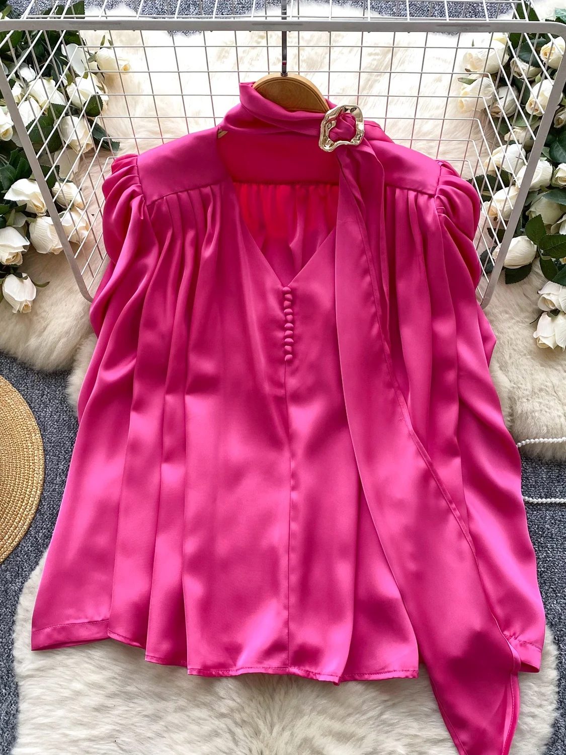 

Женская свободная блузка с длинным рукавом и V-образным вырезом, модный осенний топ во французском стиле, из дышащего полиэстера, комфортная