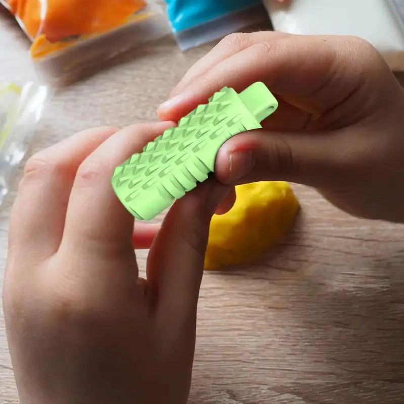 Stacheliges sensorisches Spielzeug, Schlüsselanhänger, Tasche, sensorisches Stress, beruhigendes, tragbares, leises Relief-Spielzeug zur Linderung von Arbeit, Klassenzimmer, Achtsamkeit