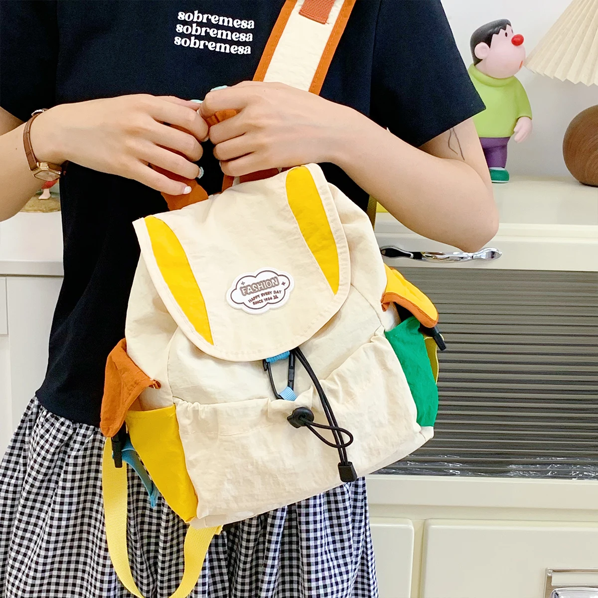 Mochila escolar de estilo coreano para niñas de secundaria, gran capacidad, estudiantes de secundaria, nuevo modelo 2025, ultraligera, protección de columna, mochila reductora de peso