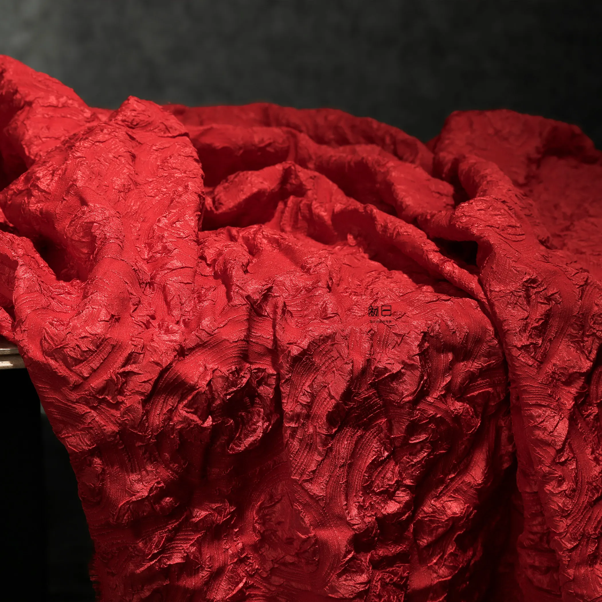 Red Stroke Circle Embossed Jacquard Fabric/Three-Dimensional Texture Reconstruction Creative Clothing Coat Designer Fabric