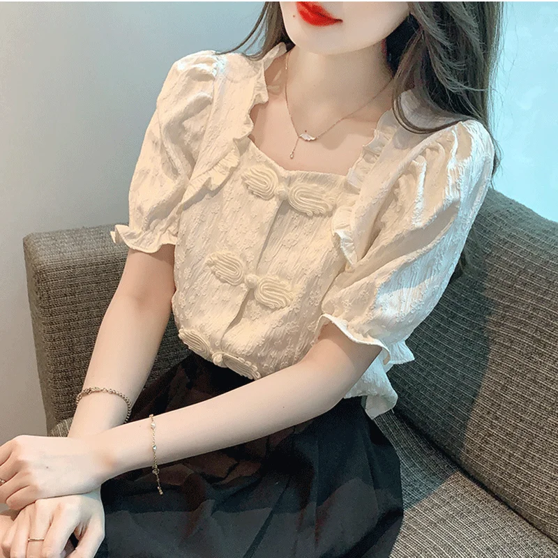 

New Fashionable Design New Chinese Retro Button Top Jacquard Short Sleeved Shirt for Women in Summer