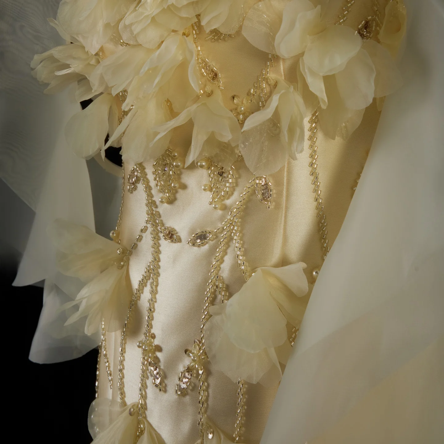 Sharon Said Gelbes Meerjungfrauenkleid für Damen, formelles Abendkleid, schulterfrei, mit 3D-Blumen, Rüschen, Perlen, Party- und Ballkleid SS505, maßgeschneidert – Detail 8