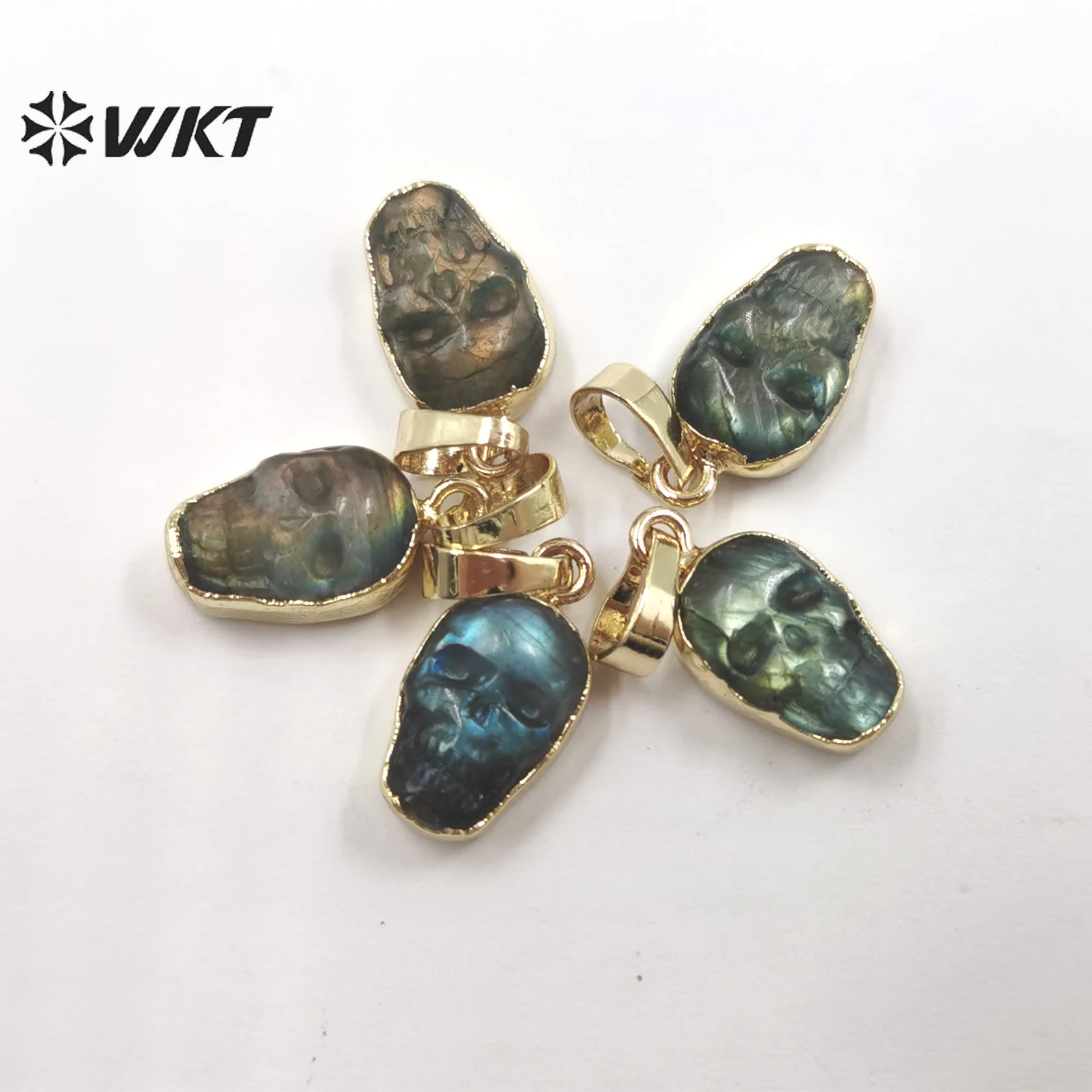 WT-P1824 WKT 15mm Exclusive New Small Strong Brightly Flash Natural Labradorite Skull Stone Pendant Charms For Jewelry Gift