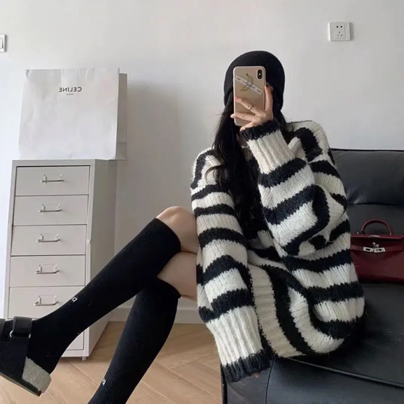 Pullovers Women Kpop Trendy Long Striped Sweaters Knitted V-neck Lantern Sleeve Loose Simple Autumn Casual All-match Outwear Ins