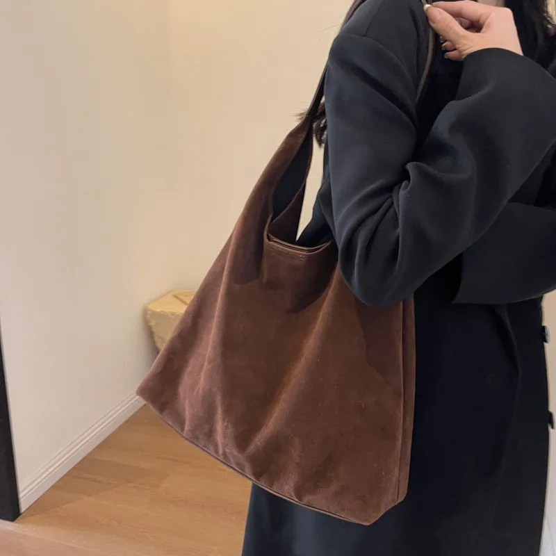 Retro Suede Fabric Women Tote Bag Fashion Underarm Bag Large Capacity Soft Leather Shoulder Bag Casual Portable Shopping Handbag