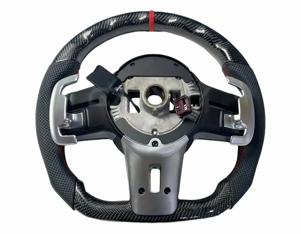 

Руль из перфорированной кожи с красными полосами и карбоновыми вставками для Mercedes-AMG W213/W205/W176/W177/W222/X253/C253/W907/W906 Racing