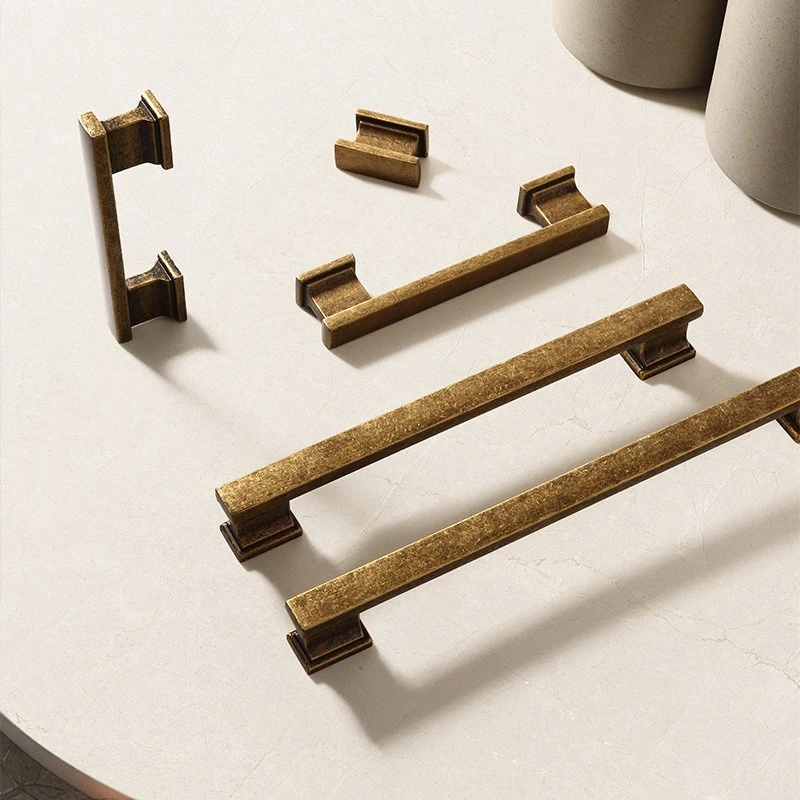 

Nordic Vintage Zinc Alloy Furniture Handles Bronze Handles for Wardrobe and Drawer Simple Design Kitchen Cabinet Handles
