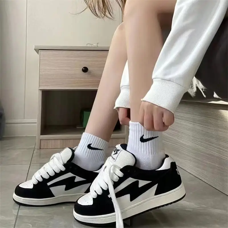 Vintage Casual Sneakers Women 2024 High Street Summer and Fall New Fashion Ladies Shoes Athletic Classic Sports Outdoor Footwear