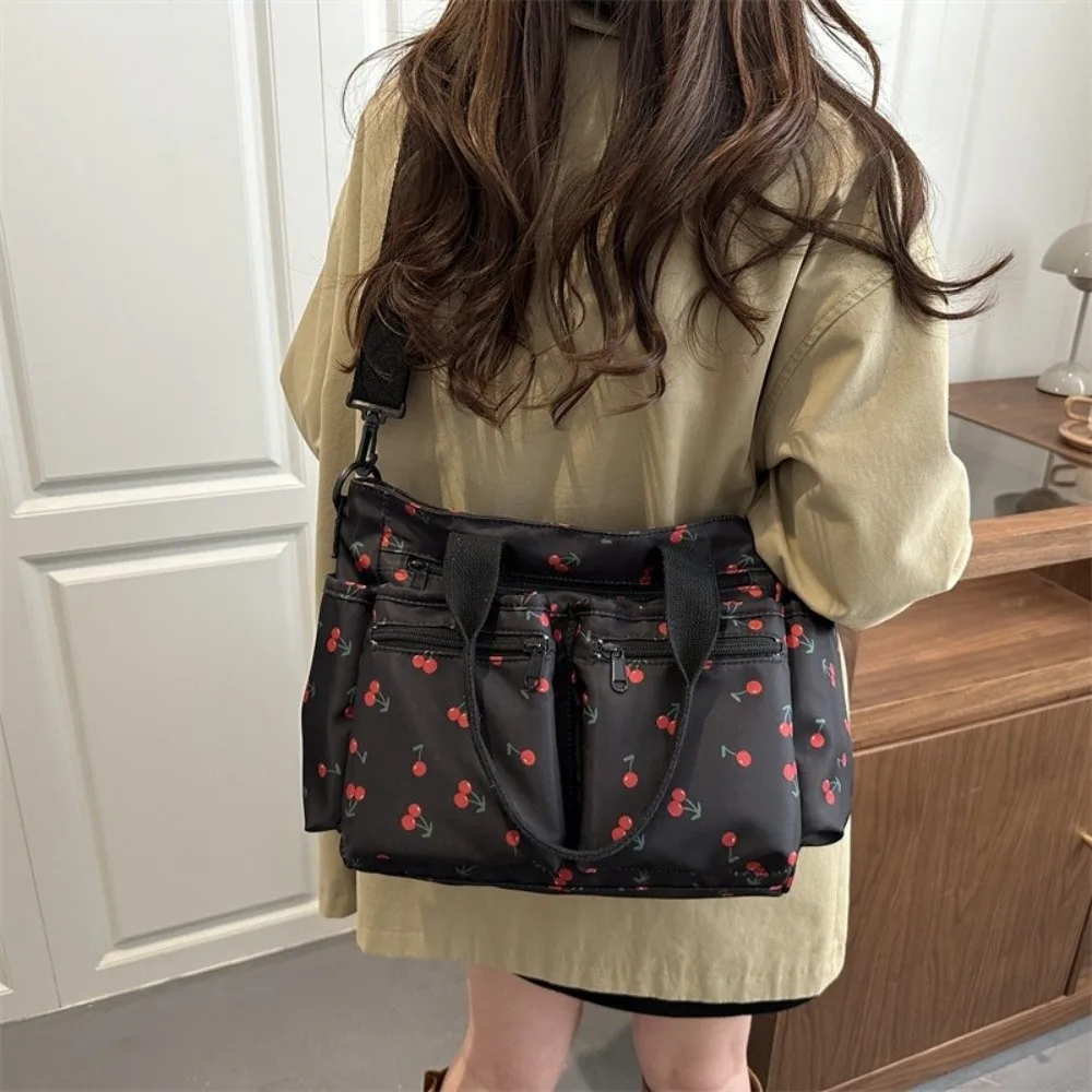 

Casual Large Capacity Tote Bag Multi-Pocket Adjustable Strap Crossbody Bag Waterproof Cherry Print Shopping Bag