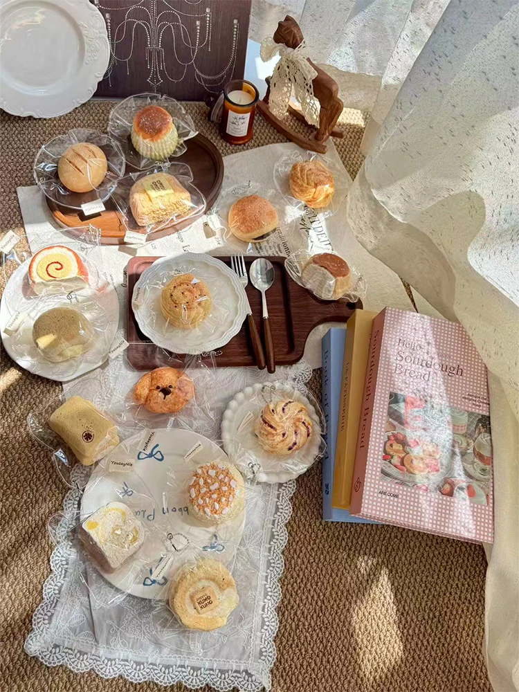 YousaynieHandmade butter bread with various shapes, animal desserts, kneading and decompression products