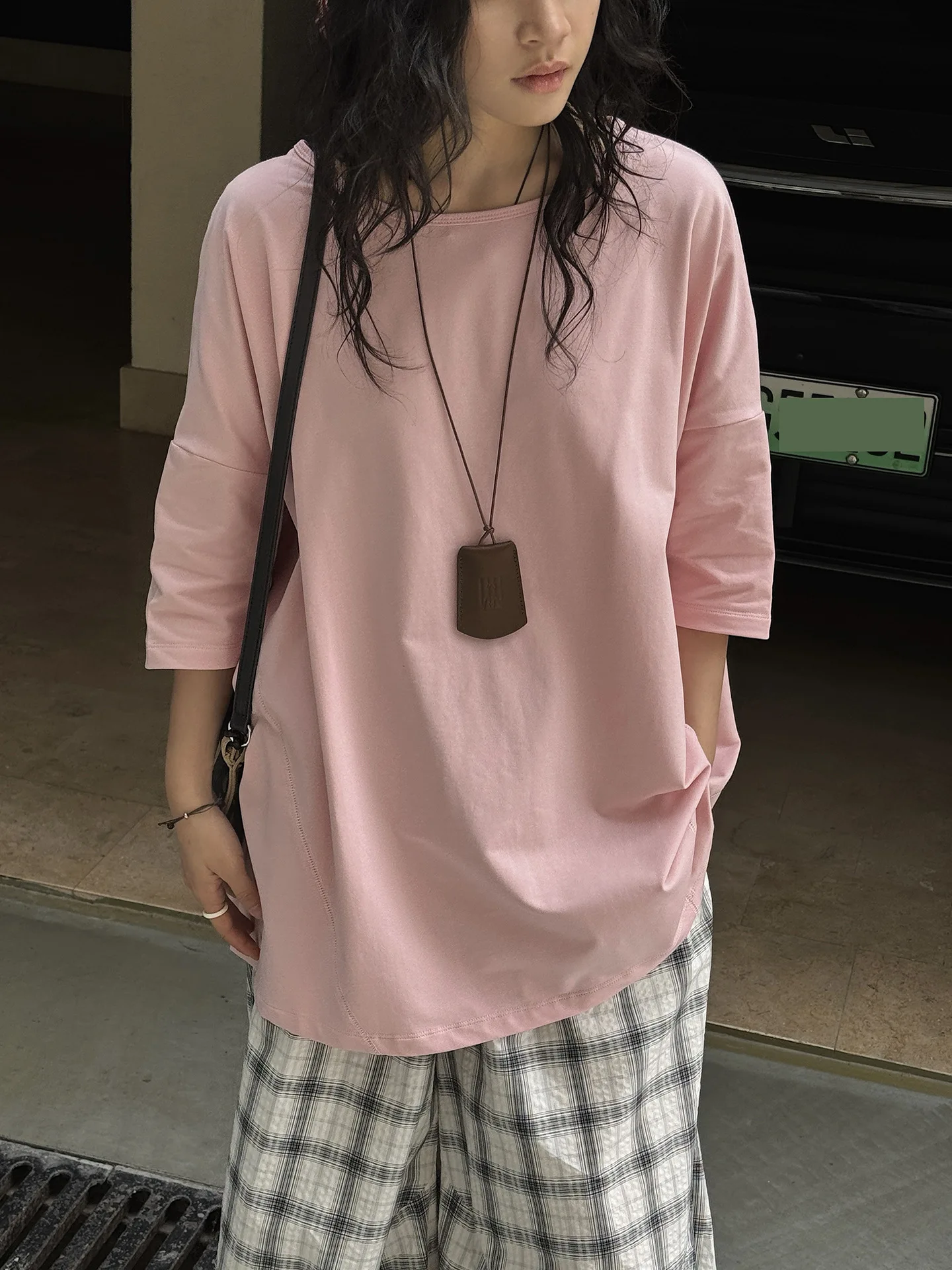 T-shirt ampia a maniche corte girocollo tinta unita casual da donna estiva