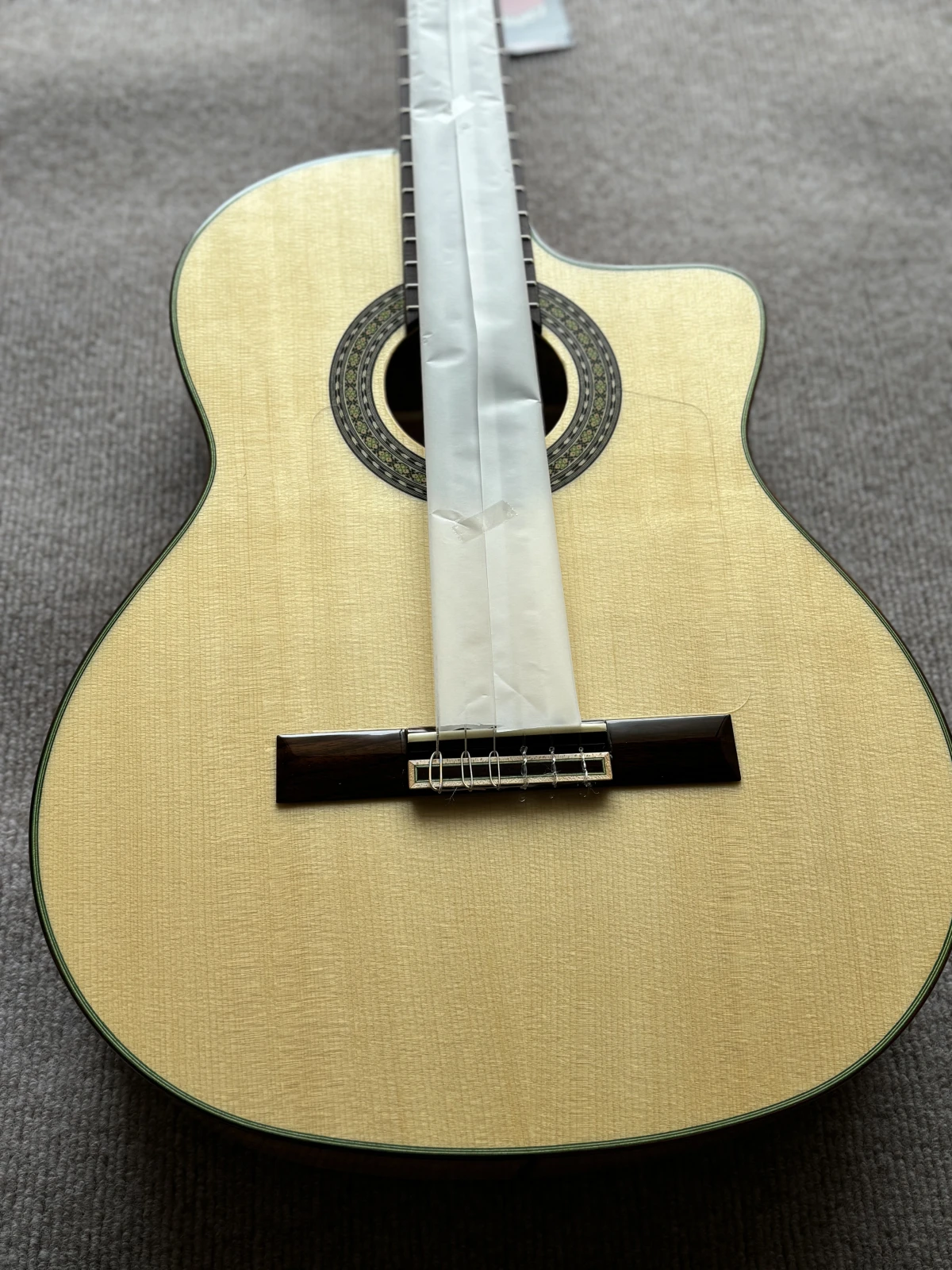 Handmade Acoustic Flamenco Guitar with Solid Spruce and Aguadze Wood Body, Classical Guitar AF65, Thin Body 67mm 39 Inch Nut 50m