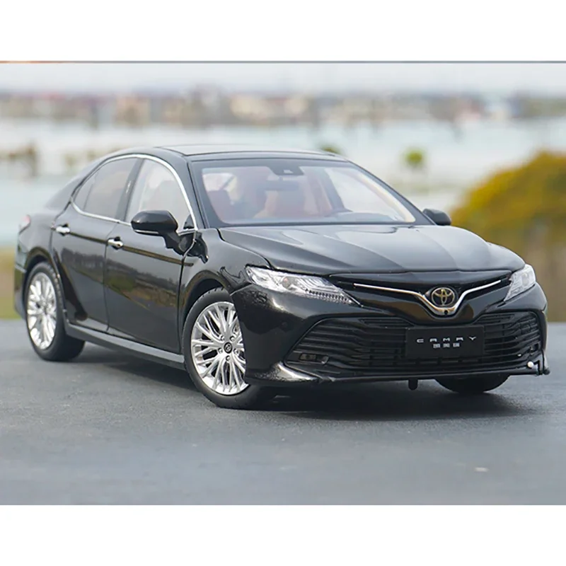 1/18 Diecast Alloy Model Car TOYOTA CAMRY Car Model Toys for Boys Collection Gif Original Box May Have Rash Special Offer