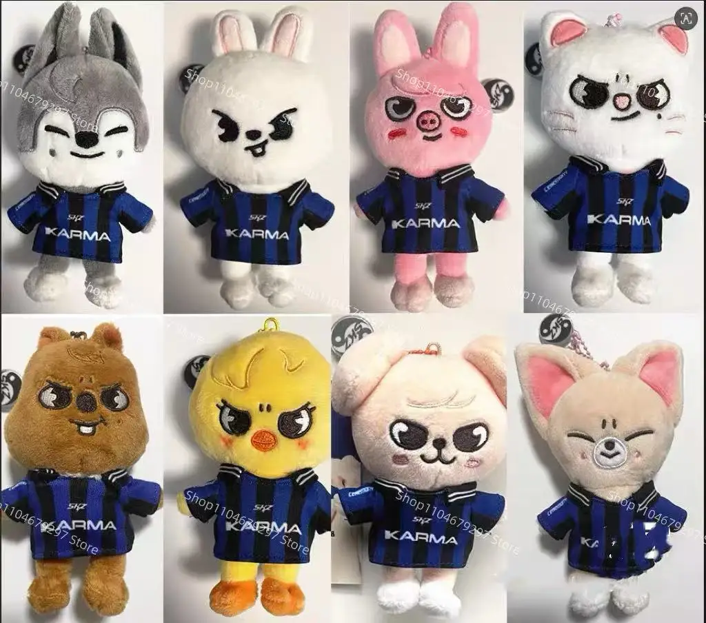 يقوم SKZOO Stray Kids الجديد بفترة محدودة لفتح البضائع الحصرية في نفس الإطار مع عشاق المعبود SKZOO كارما الأزرق جيرسي الجديد