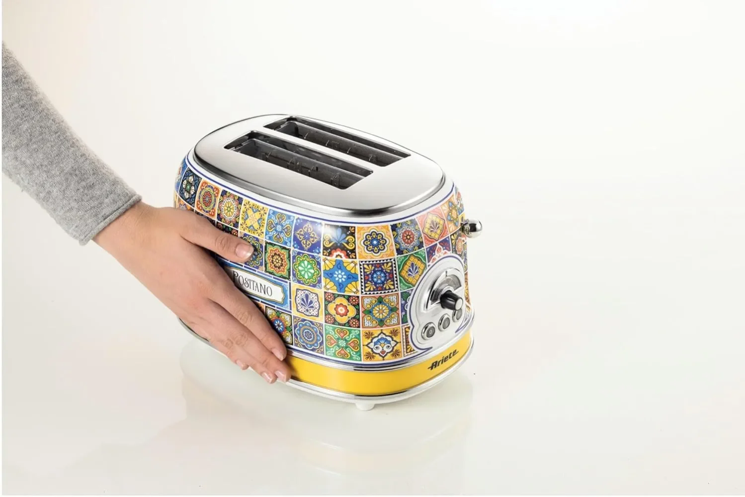 أريتي 155 بوزيتانو توستادور، 810 وات، 2 ريباناداس، 6 أليافز دي دورادو، باندجا دي ميغاس، وظيفة دي ديسكونجيلاشن، إكسبولسيون أوت #2