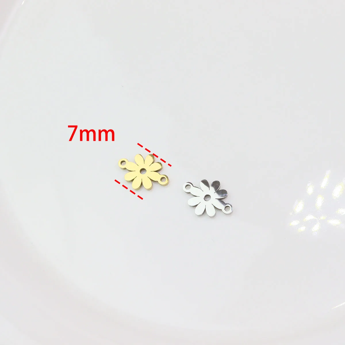 10pcs 스테인레스 스틸 고품질 Mirro 폴란드어 미니 여자 여자 매력 펜던트 DIY Coonector 팔찌 진공 플레이트 방수