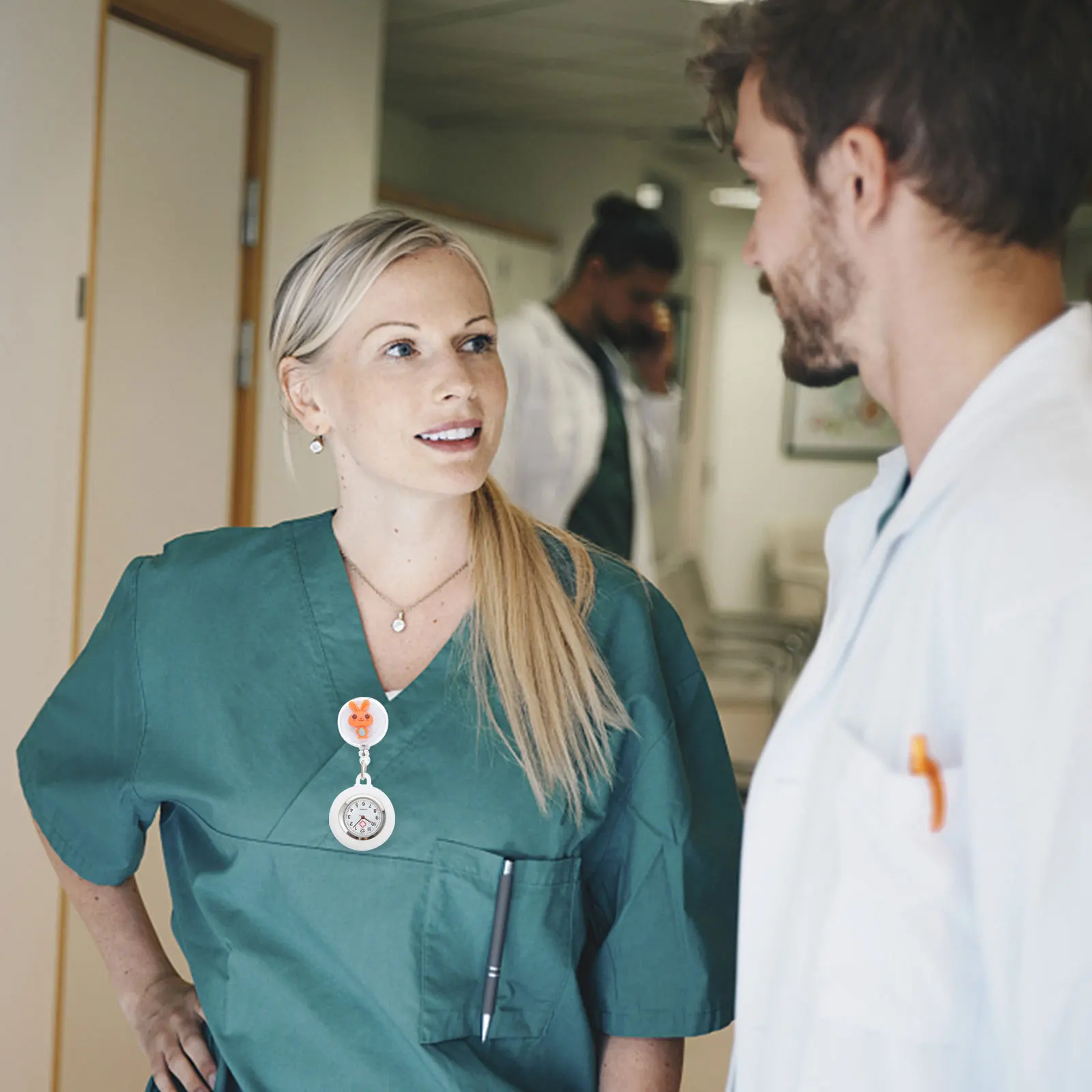 1Pcs Cute Rabbit Designed Pocket Watch Small Dial Chain Watch for Hospital Workers Comfortable Retractable Nurse Gift