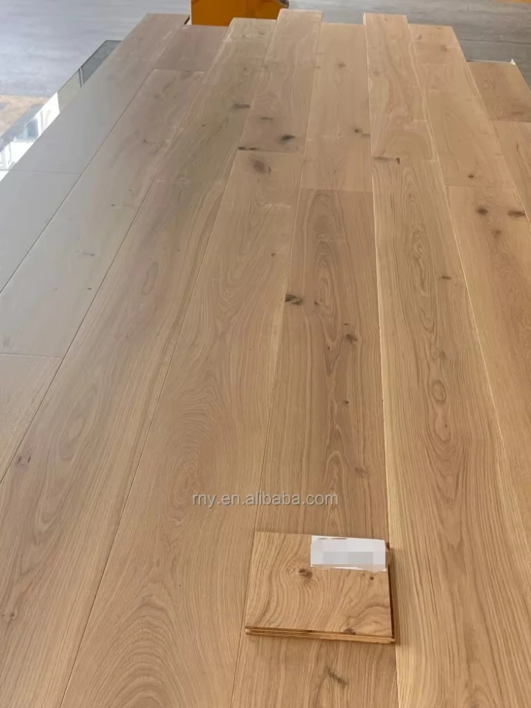 نسخة مخصصة أرضيات خشبية من خشب البلوط الأبيض عالية الجودة مناسبة للمناطق المرورية العالية 220 /240/260 مم ألواح خشبية متينة #2