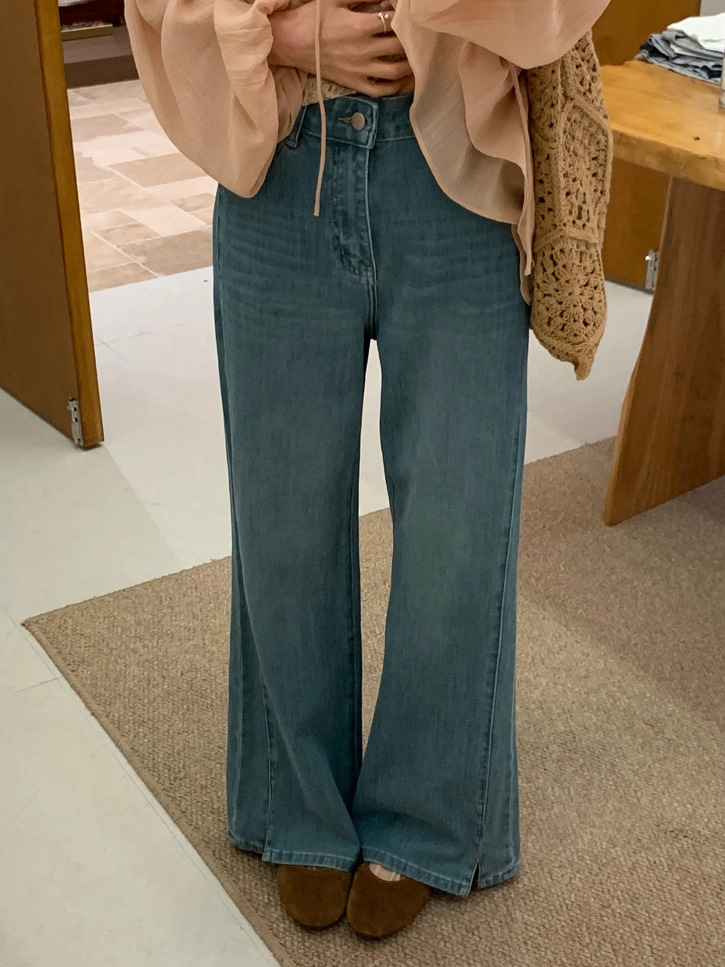 

Blue High Waist Flared Jeans Women's Split Pants 2026 New Trendy High Waist Bell Bottom Denim Jeans Spring Season Ladies Jeans