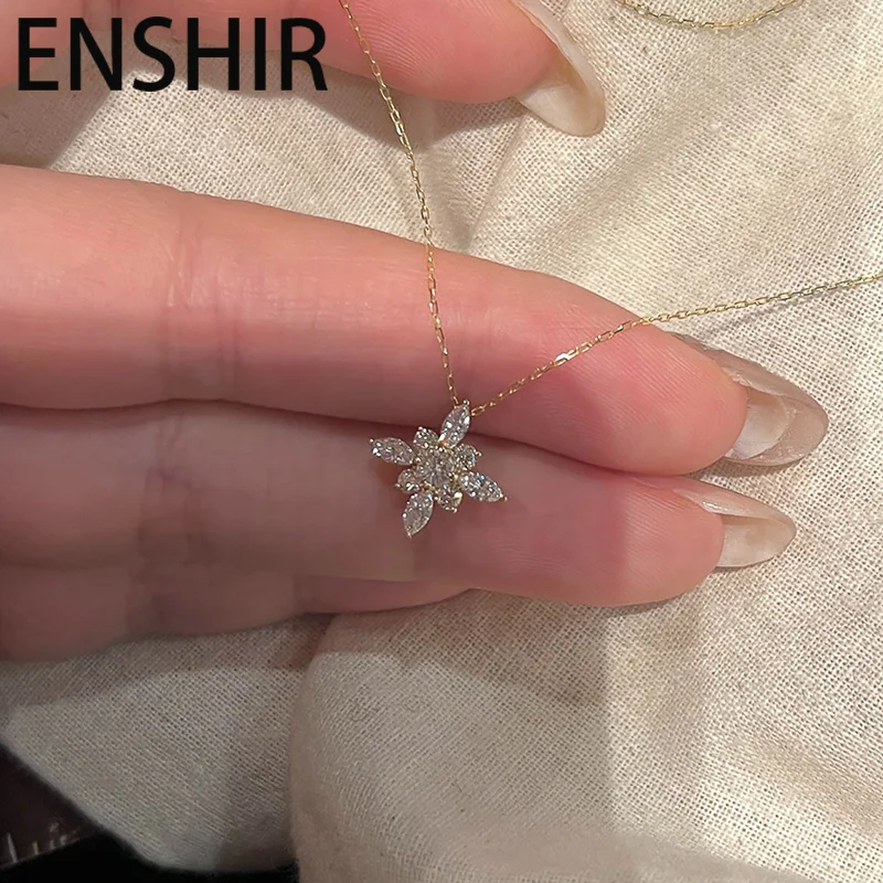 ENSHIR Snow Star Zircon Pendant Necklace For Women Luxury Elegant Sparkling Temperament Gentle Jewelry Gifts Wholesale