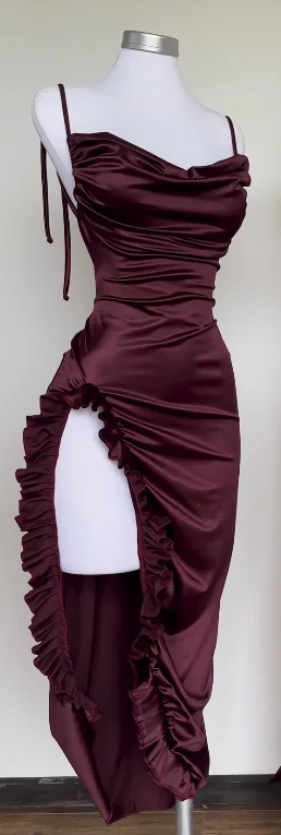 Vestido cruzado 2026 Europa y Estados Unidos Verano Sensación de Elegancia Y2K Sexy Halter Chica Picante 6