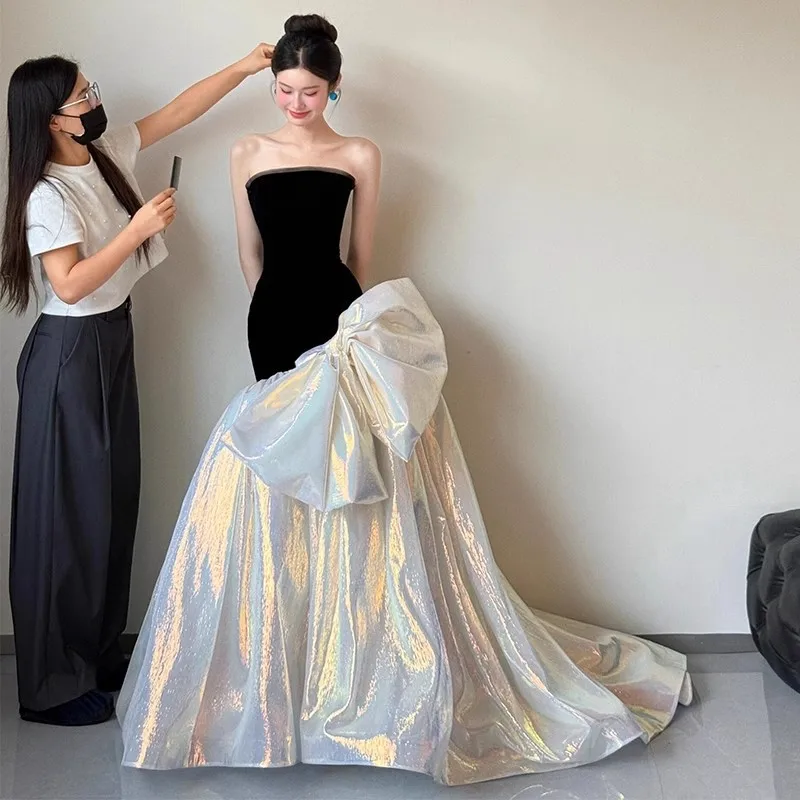 Abiti da Sera a Sirena Senza Spalline Neri Eleganti in Velluto con Fiocco Oversize Abito da Cerimonia Personalizzato Abiti da Sposa Lunghi