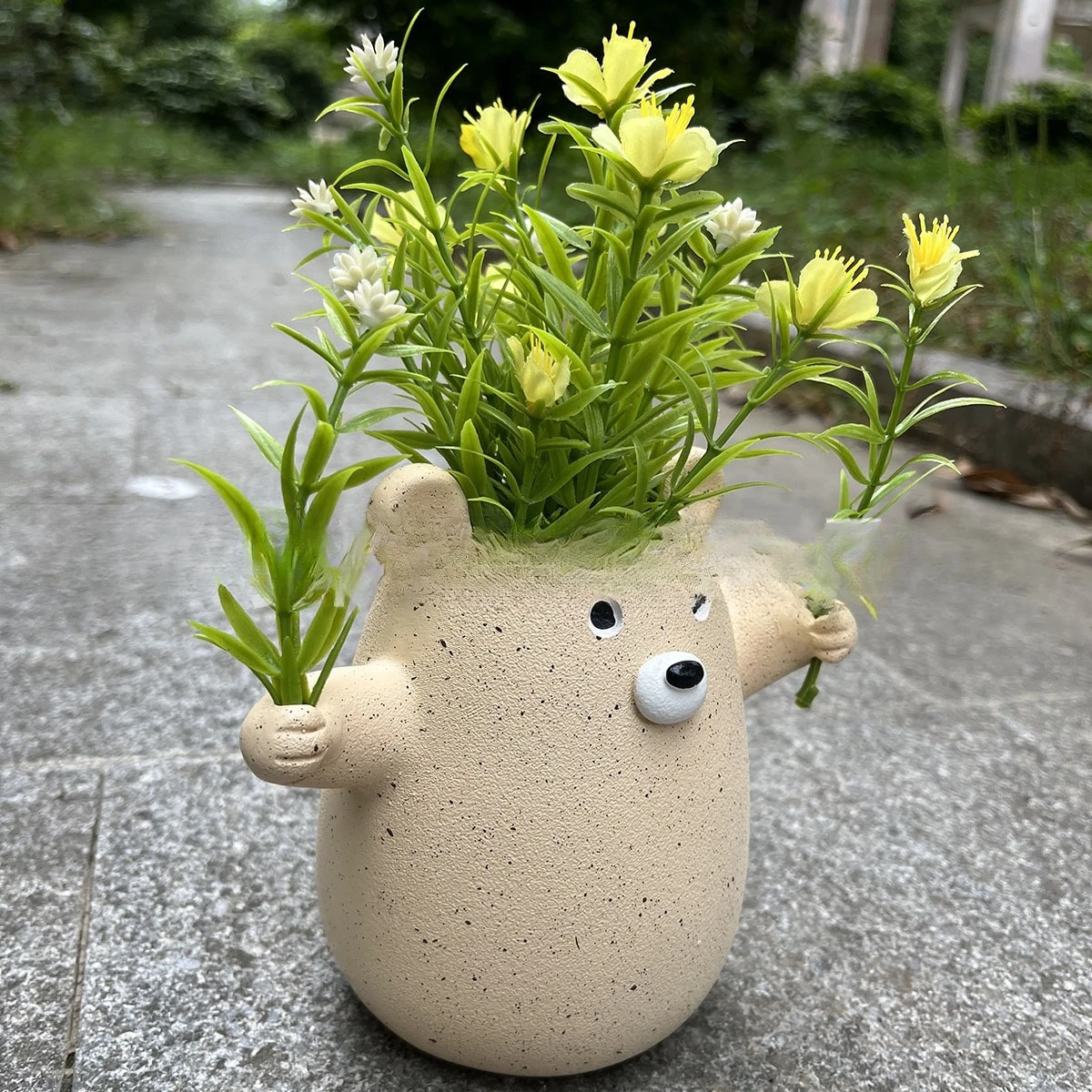 Fun Little Bear Flower Pot Creativity Planters Statue Ornament Gardening Pots Balcony Planting Succulent Potted Plants Outdoor