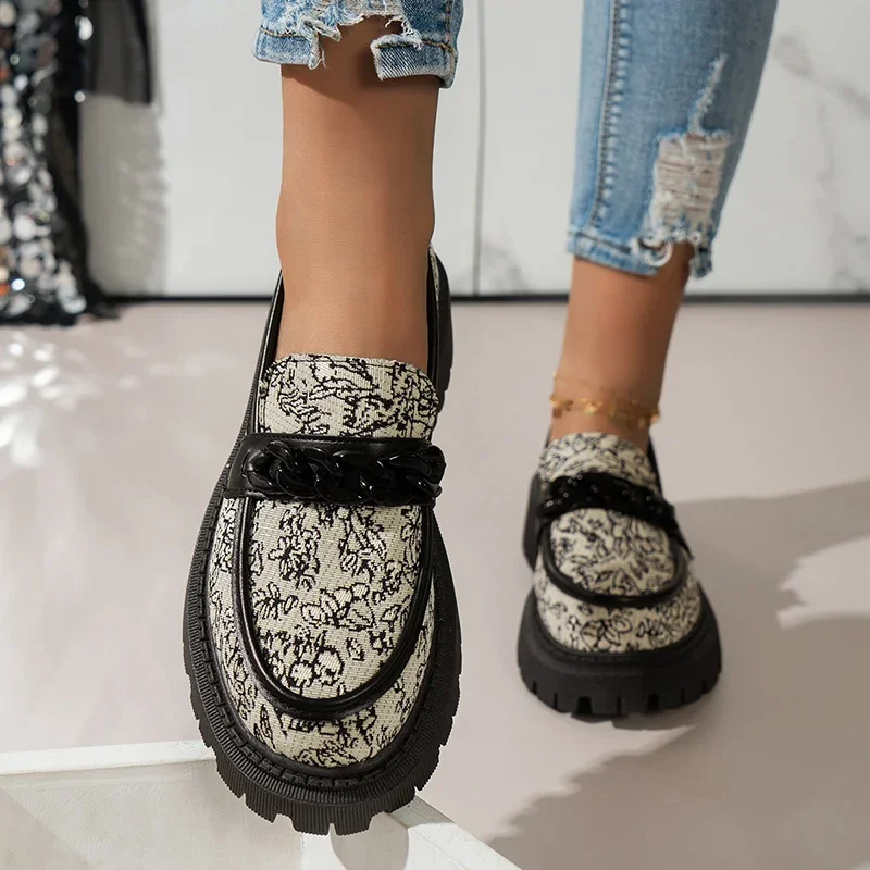 

Женские лоферы на платформе с декором в виде цепочки, новые туфли-лодочки с мягкой подошвой и круглым носком, женские офисные легкие нескользящие лоферы Mujer