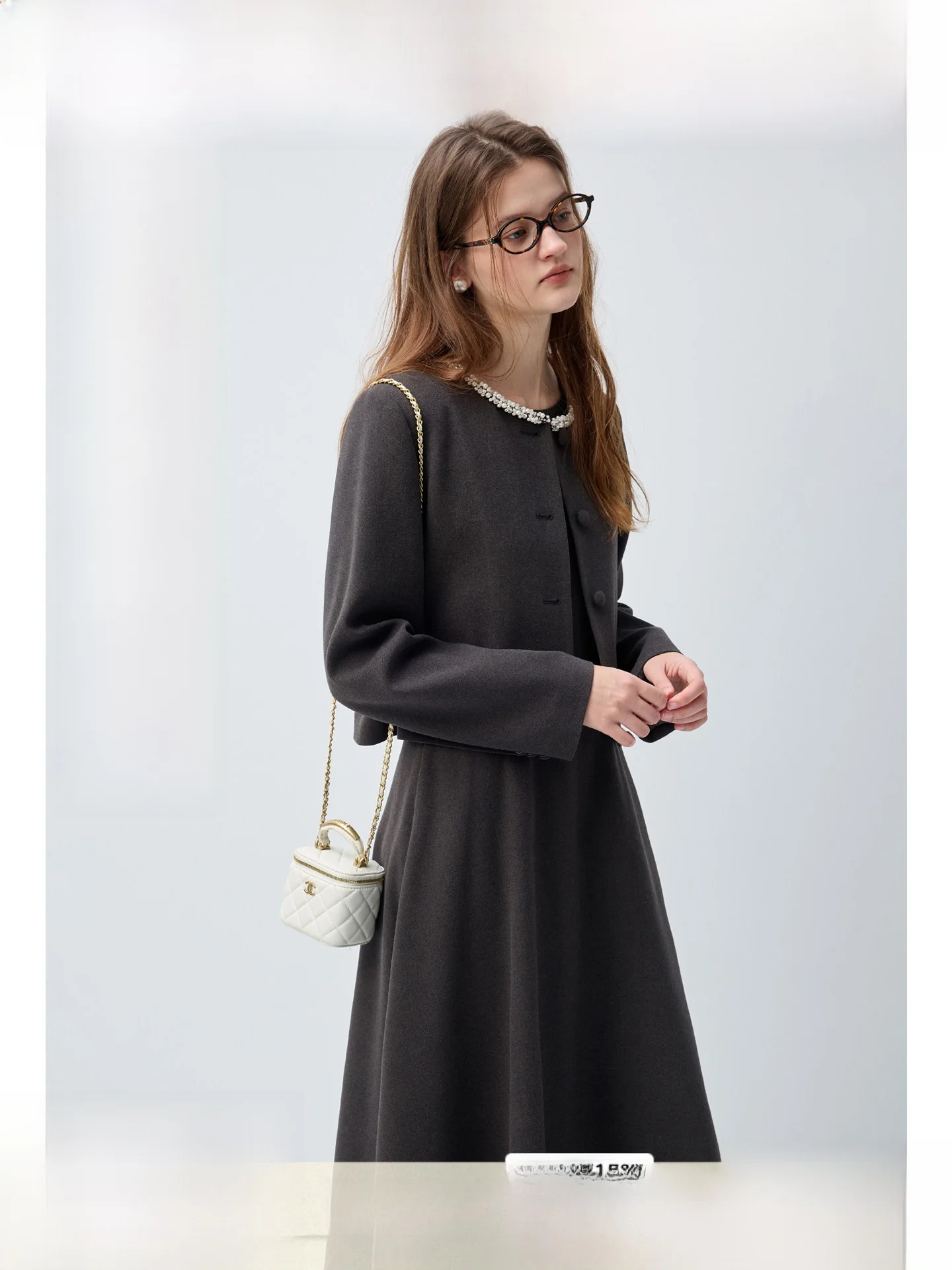 

Elegant plus Size Women's Ensemble with Waist-Cinching Midi Dress And Fleece Jacket for Spring Fashionable And Versatile