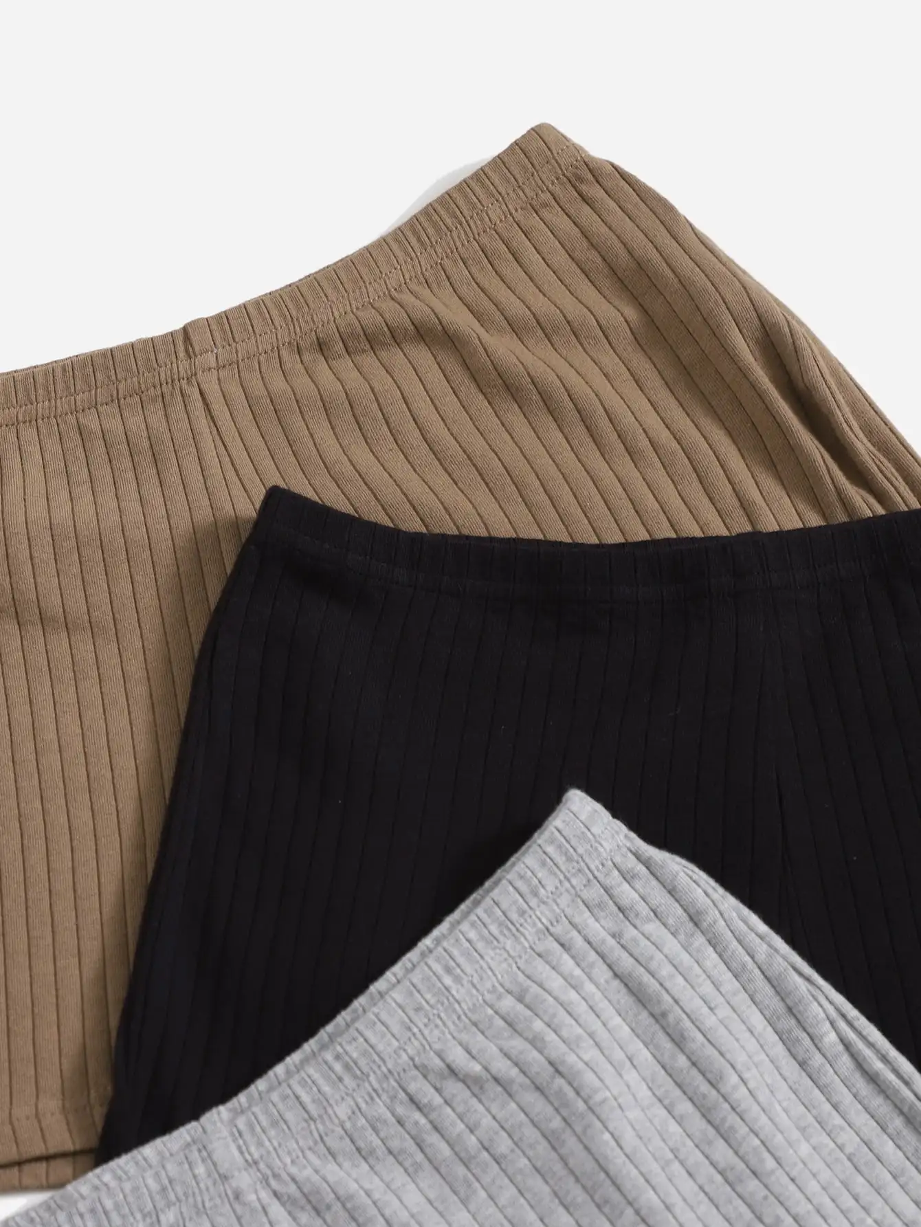 

Женский модный комплект из трех эластичных шорт