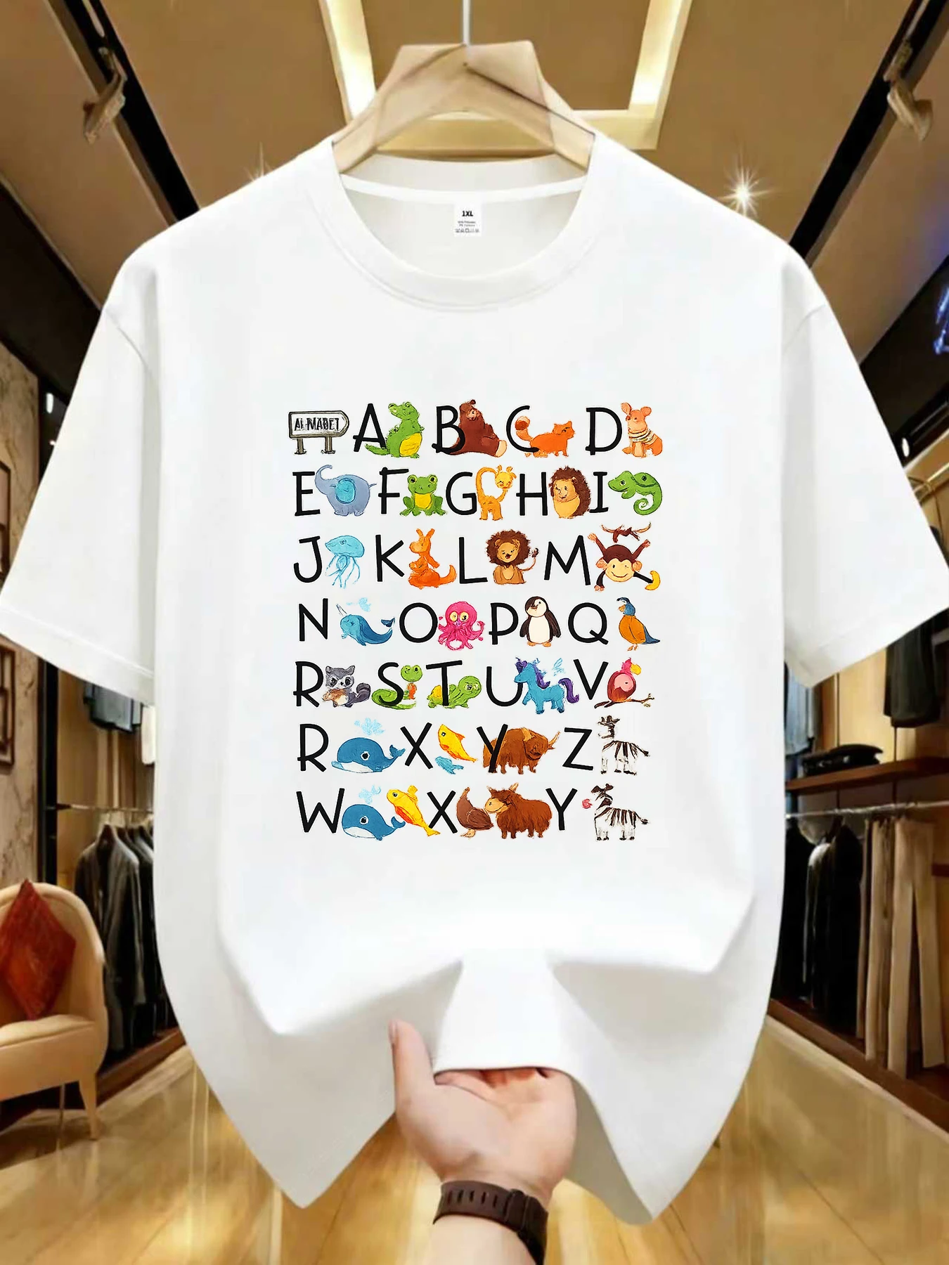 

【WZM104130】Creative English printed plus size women's round neck summer casual short sleeved street fashion versatile T-shirt