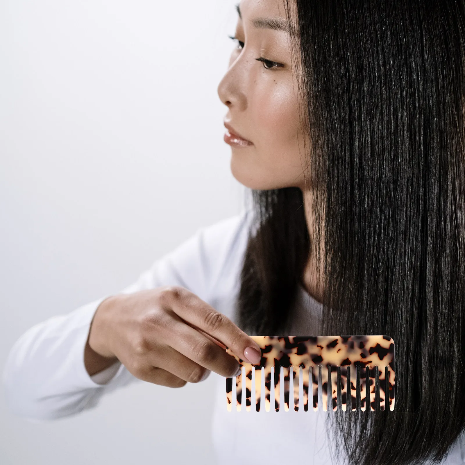 

Набор из 2 расчесок с широкими зубьями для распутывания волос, антистатическая расческа из целлюлозного ацетата для кудрявых и волнистых волос, улучшает кровообращение кожи головы, уменьшает натяжение волос