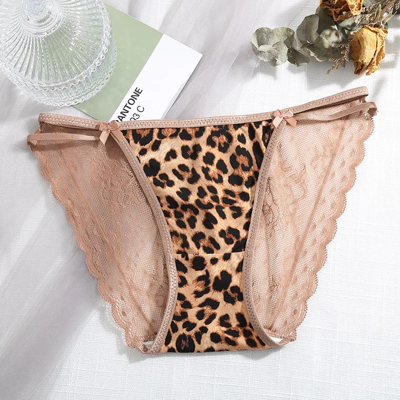 Ice Silk Print Panties Women Sexy Lace Wild Black Leopard Female\'s Briefs Mid-waist Underpants