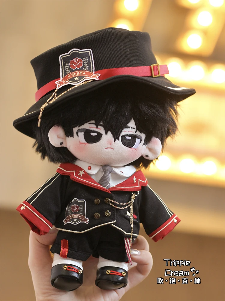 Cool Night Rose Cosplay Uniforme Terno para Menino, Roupas de Boneca de Algodão Plushie, Acessórios Anime Toy, Chapéu Vermelho e Preto, Presentes Crianças, 20cm