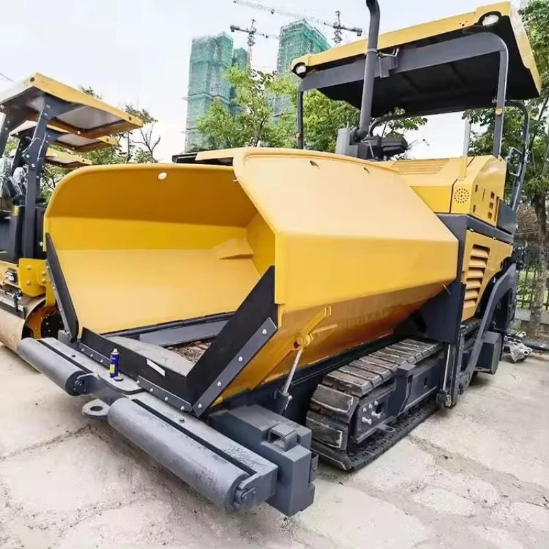 Reliable and Durable 7.5-Meter Asphalt Concrete Paver Model RP753 Featuring Core Motor Pump Components