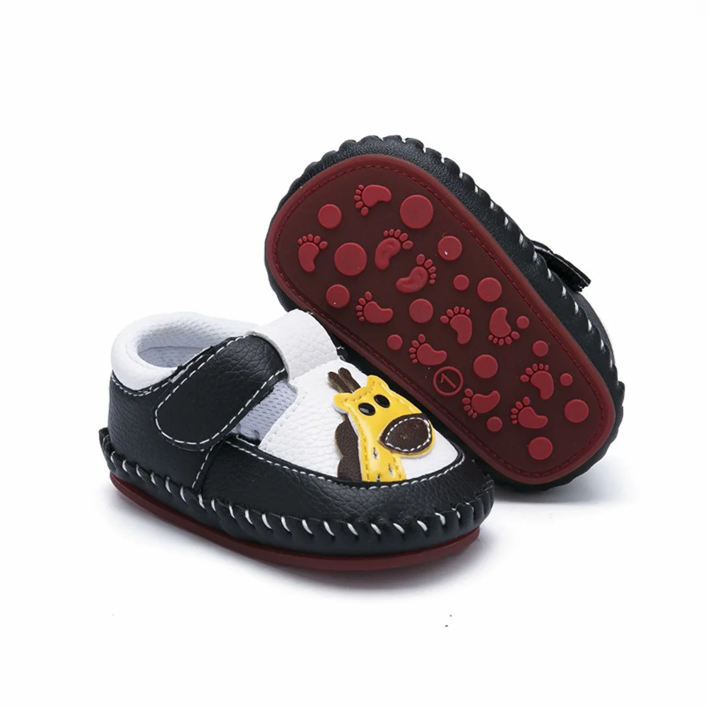 زوج واحد من أحذية الأطفال الكرتونية اللطيفة الناعمة المصنوعة من القطن البولي يوريثان للأطفال الصغار في مرحلة ما قبل المشي أحذية الأطفال المقاومة للانزلاق يمكن ارتداؤها هدية الأخفاف