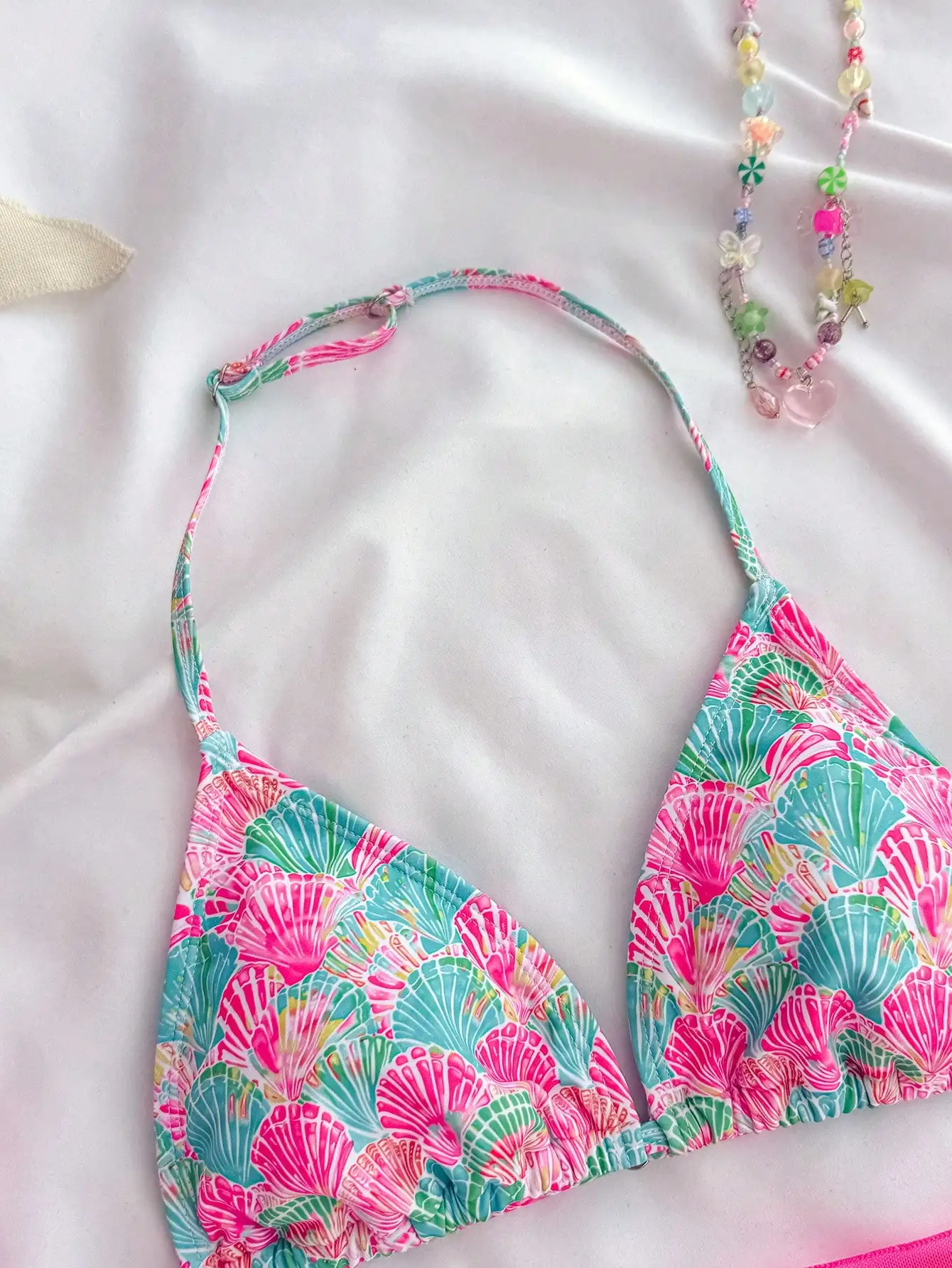 

Комплект бикини из 3 предметов: розовый топ-халтер с принтом ракушек, треугольный верх, плавки с высокой талией, пляжный стиль для отпуска