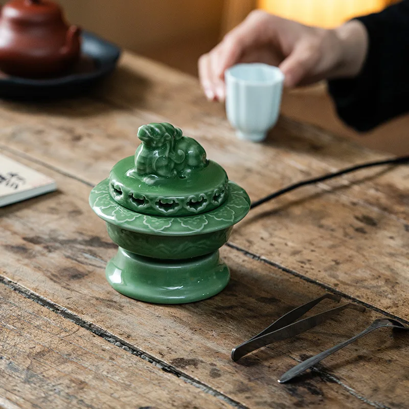 220V Brave Troops Ceramics Electric Incense Burner Sandalwood Powder 50-250° Plug-in Essential Oil Stove Reed Diffuser Censer