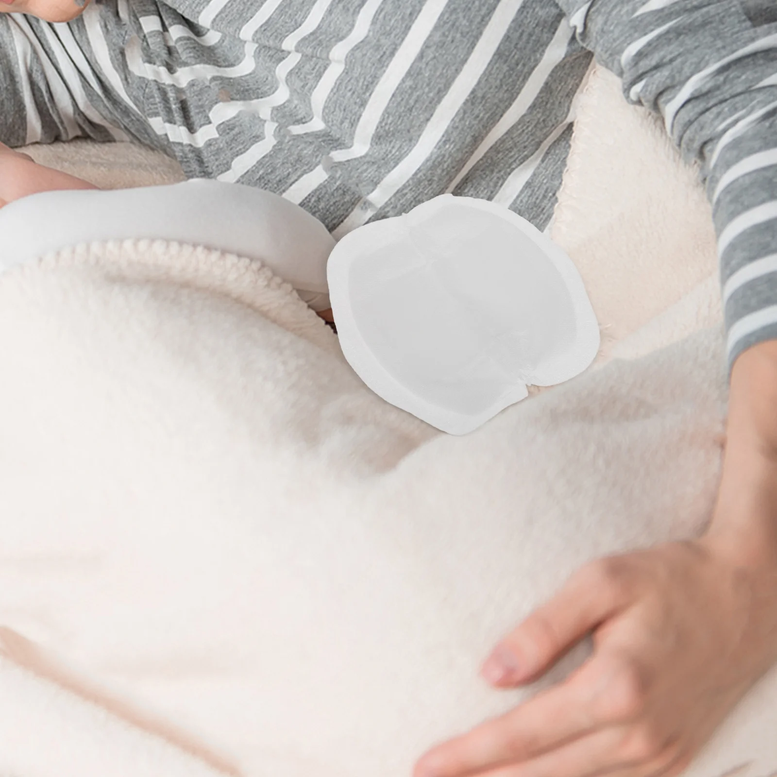 

Thin Breast Pads Disposable Absorbent Nursing Pads For Women Stay Dry Breathable Lightweight Comfort Fit Breastfeeding