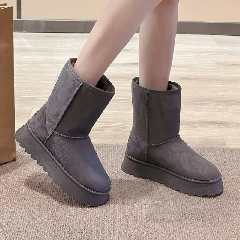 Bottes de neige en daim monochromatique pour femmes, bottes à plateforme non ald, bottes d'astronomie plates, velours chaud, décontracté, designer, hiver, 2025