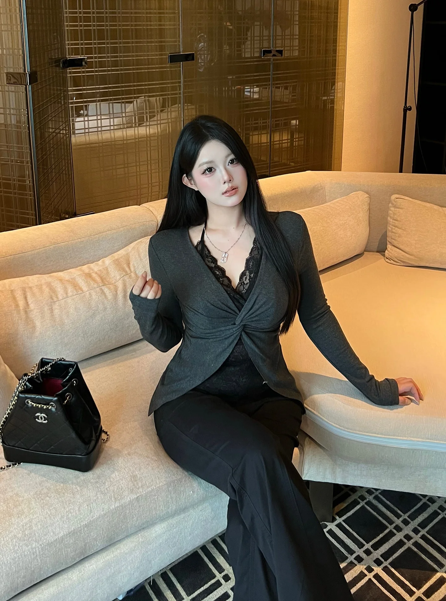 

Slim Fit Long Sve V-Ne Women's Chiffon irt plus Size Fake Two-Piece Knitted Top Casual Sle Fiber Optic Fabric